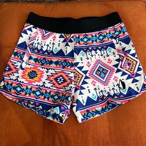 Tac Hunt Fish THF Women’s Shorts Aztec New Medium M tachuntfish Warrior V2